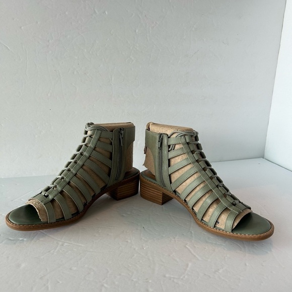 Comfortiva NIB Guille Blossom” Sandal Sage Colored Leather - Picture 6 of 7